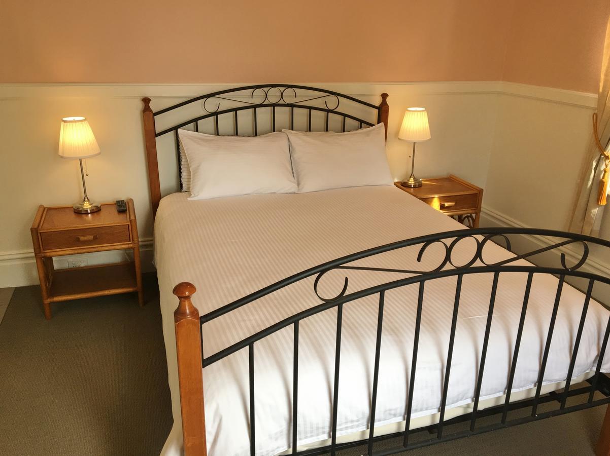 Settlers Arms Hotel Dungog Экстерьер фото