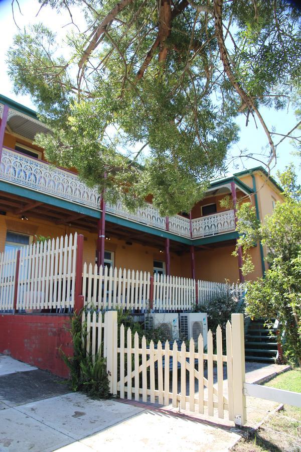 Settlers Arms Hotel Dungog Экстерьер фото